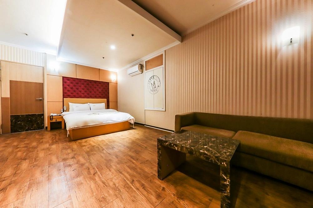 Coco Hotel Cheongju Ngoại thất bức ảnh